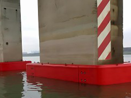 钢覆复合材料桥梁防撞设施